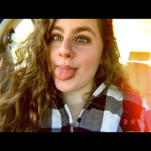 Meet your Posher, Mary lauren